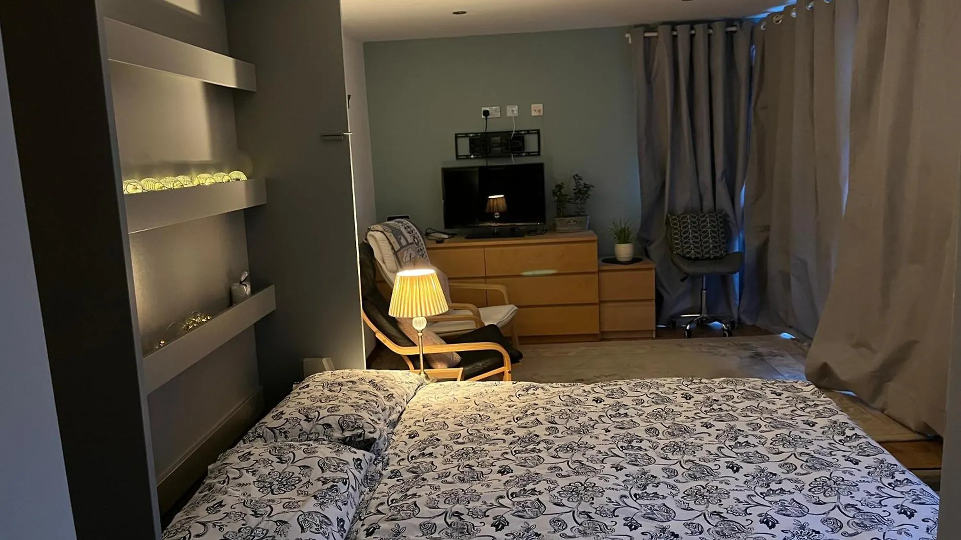 Tiny House With Pull Down Bed Appartement Cottingham   Cottingham (East Riding of Yorkshire)
